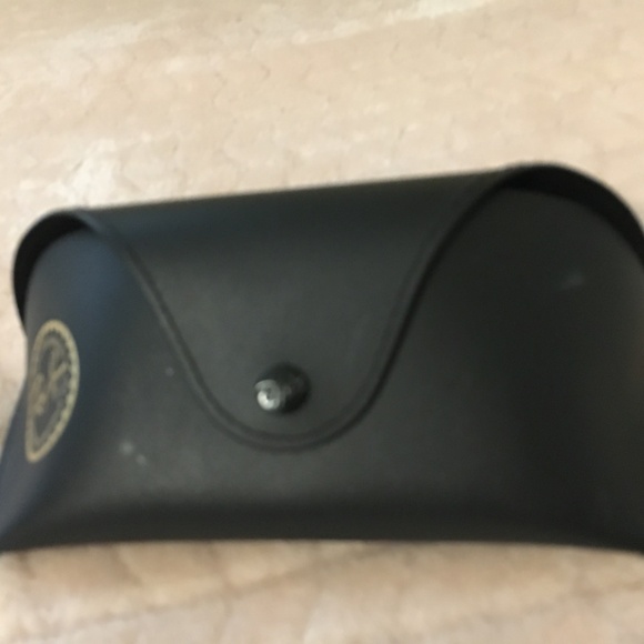 Ray-Ban sunglasses cases and kid sunglasses case main image 6